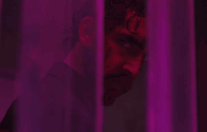Monkey Man recensione John Wick farebbe bene a guardarsi le spalle