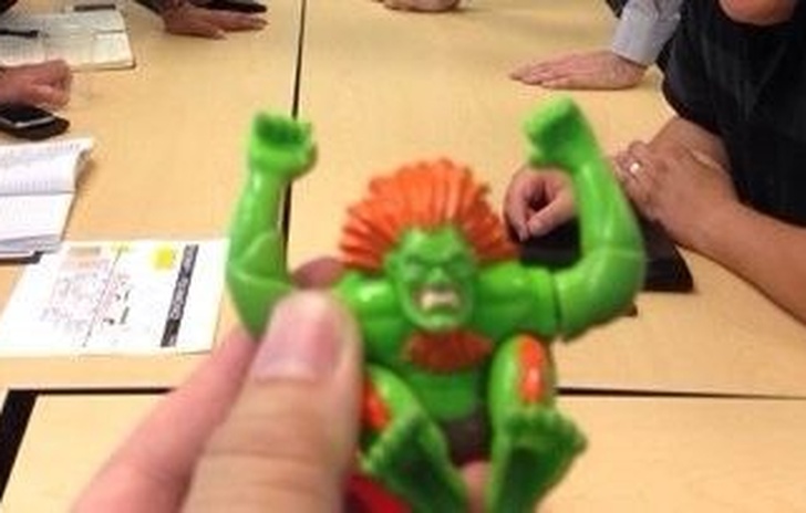 Yoshinori Ono Twitta dagli uffici di Sony