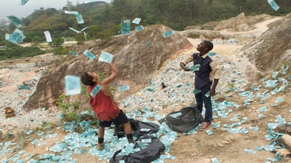 Trailer internazionale 