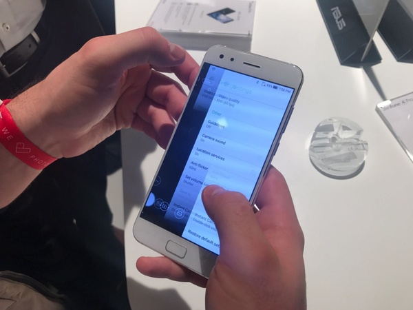 ASUS presenta a Roma la famiglia ZenFone 4