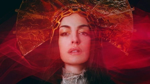 Mother Mary: tra metafore e canzoni, un film pretenzioso 