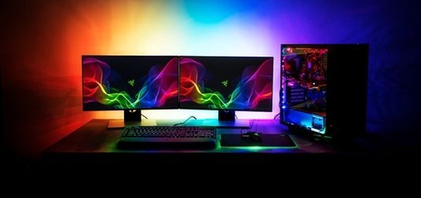 Da Razer le strisce LED per rendere piu cool la vostra postazione di gioco