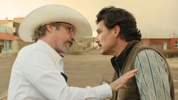 Cosa hanno fatto le star di Eddington durante la pandemia? Emma Stone, Austin Butler, Joaquin Phoenix e Pedro Pascal raccontano la lotta contro l’algoritmo 