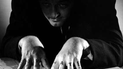 La morte corre sul fiume: remake del capolavoro di Laughton