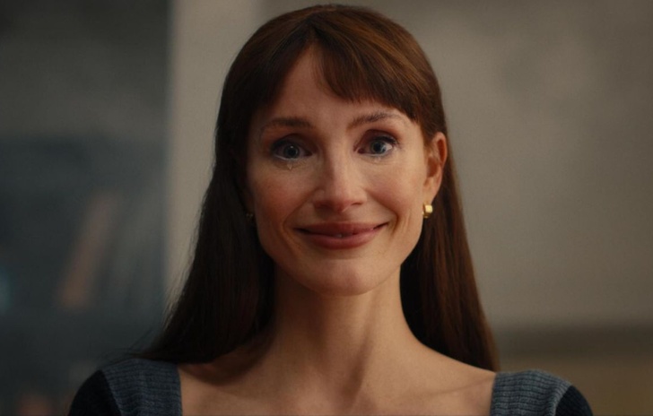 Mammina Disturbing Jessica Chastain in the First Trailer