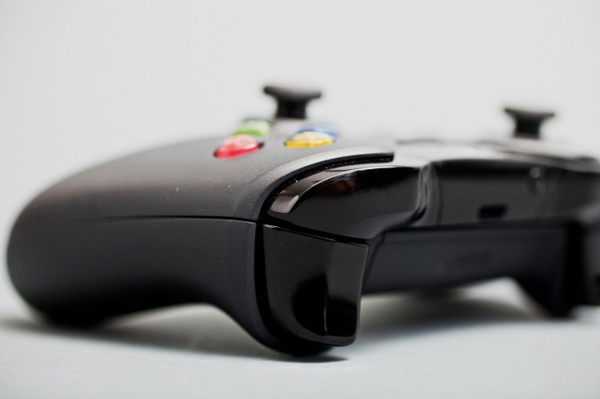 Rilasciati i driver per usare il pad Xbox One su PC