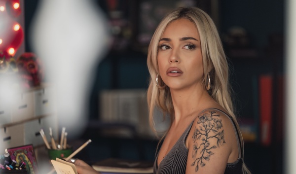 Idoli, l&rsquo;ultima corsa &egrave; la risposa italo-spagnola a F1: meno Brad Pitt, pi&ugrave; due ruote e Santamaria 