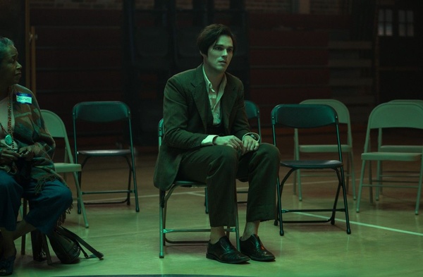 Renfield, recensione: tanto splatter ma poco altro