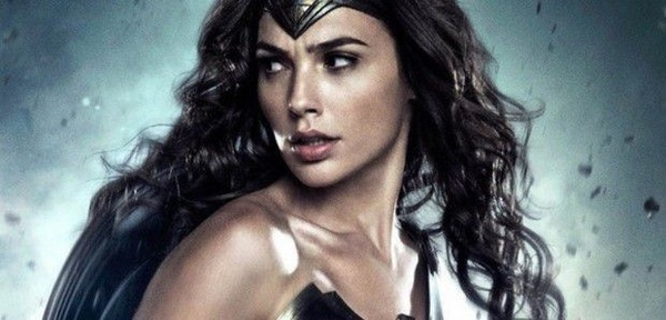 Nuove immagini dal set di Wonder Woman! E' una spada quella?