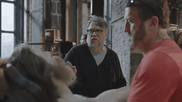 Guillermo del Toro: "Volevo che Frankenstein fosse un animale vivo e capace di ricostruirsi" 