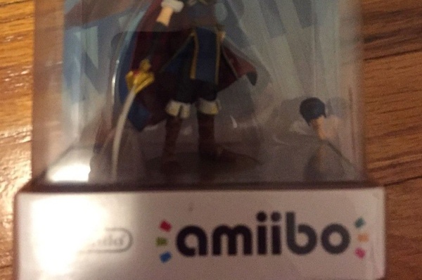 Ancora un Amiibo fallato: Marth con la testa di scorta
