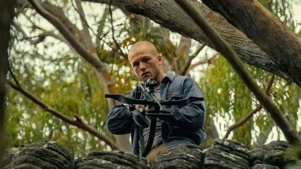 Apex: Primi scatti di Charlize Theron nel nuovo survival thriller