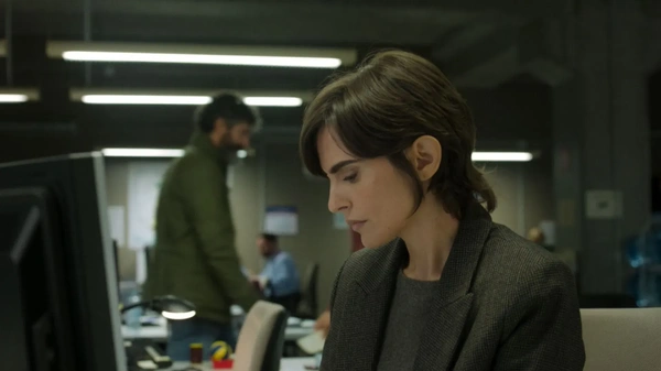 Città delle ombre: su Netflix la serie poliziesca spagnola tra suggestioni e archetipi