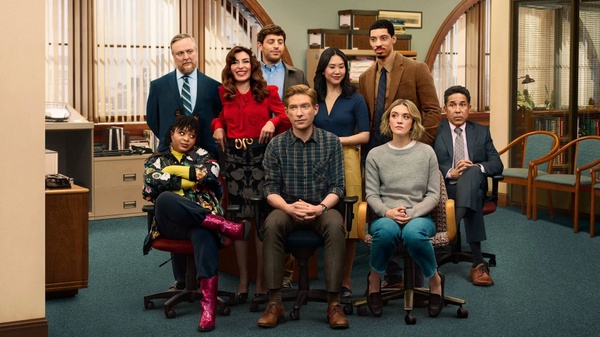 The Paper, recensione dello spin-off di The Office: ridere di un'istituzione che si sgretola 