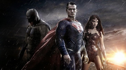 Il nuovo full trailer di Batman v Superman e online