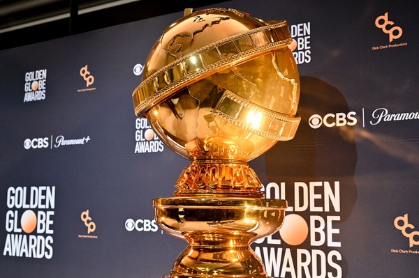 Oppenheimer e Succession dominano i Golden Globes 2024: tutti i vincitori