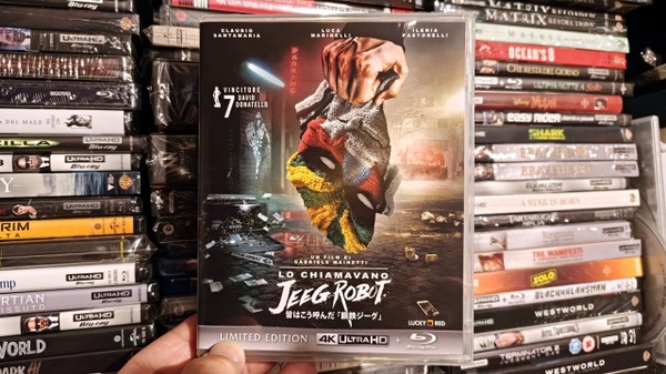 Lo chiamavano Jeeg Robot - In 4K il supereroe di periferia