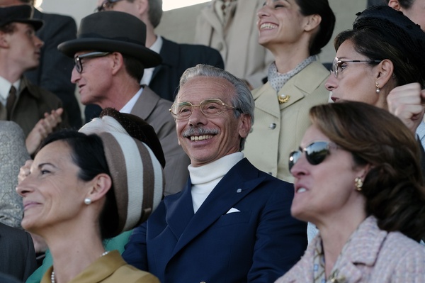 Zamora, recensione: Marcoré ritorna a Fantozzi, sostituendo il cinismo con Pupi Avati