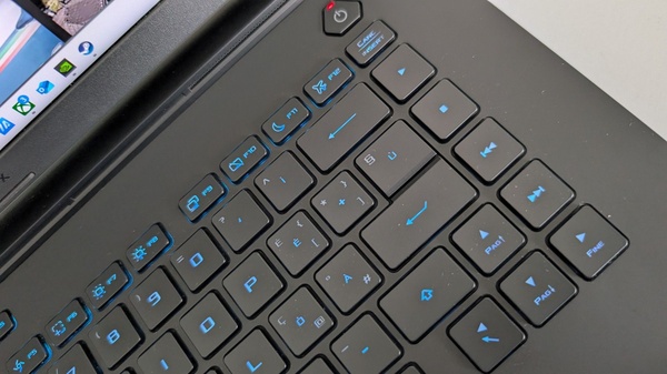 ASUS ROG Strix Scar 16 (2025), recensione