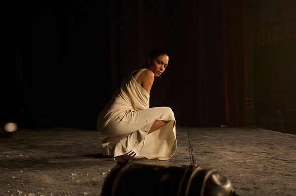 Gioco pericoloso, ma il pericolo è la noia: la recensione del thriller italiano che proprio non ce la fa a essere sensuale