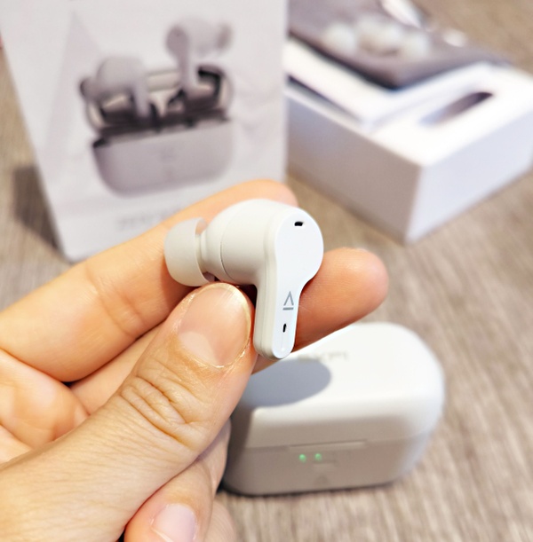 Creative Zen Air SXFI: la recensione degli auricolari per tutti i gusti!