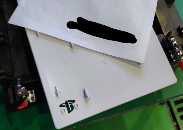 Le paratie laterali della PS5 sono rimovibili?