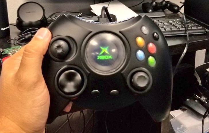 Microsoft sta per rilanciare il vecchio pad Xbox