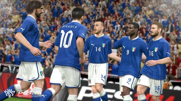 Piu di venti minuti in compagnia del gameplay di PES 2015