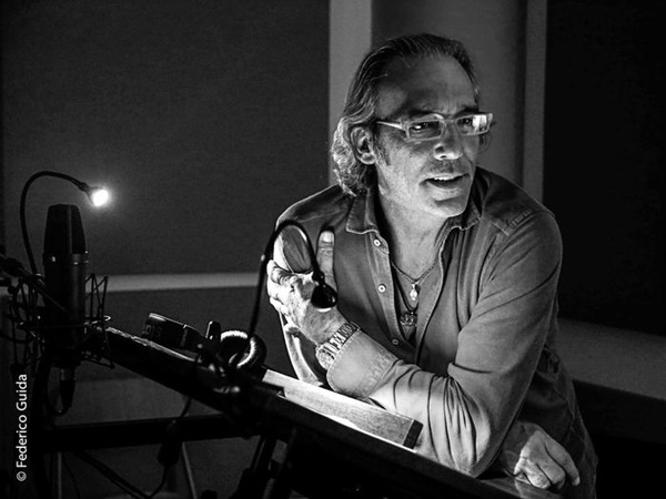 Prime Video sperimenta il doppiaggio con IA per abbattere le barriere linguistiche, ma esplode la polemica