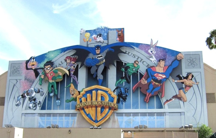 Warner Bros riapre a Paramount 7 giorni decisivi
