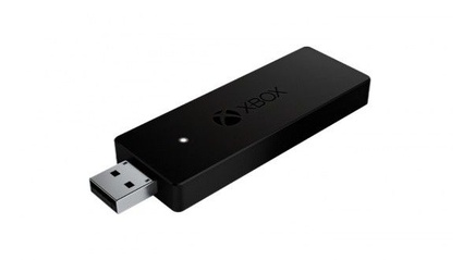 L'adattatore per controller Xbox One compatibile solo con Windows 10