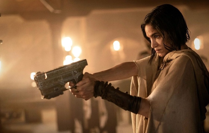 Rebel Moon  Prima di Netflix ci sarà una limitata distribuzione in sala