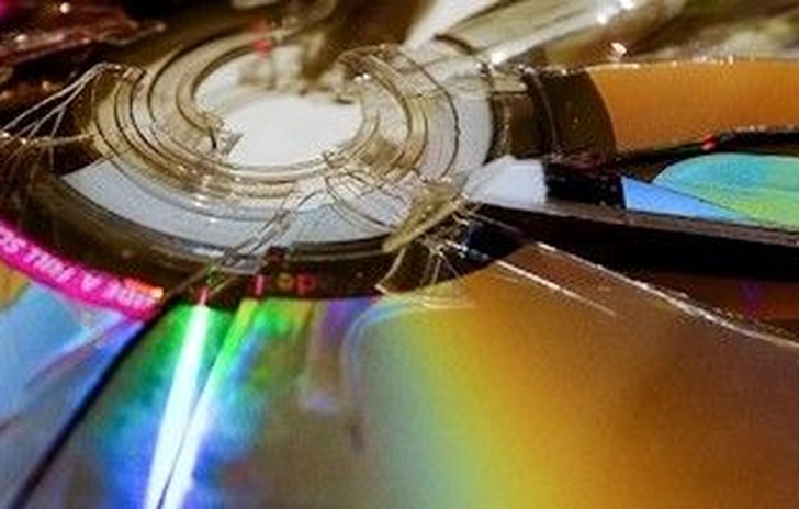Cresce il digitale cala il retail