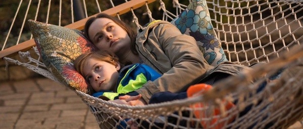 Online nuove immagini e trailer italiano per il film Room