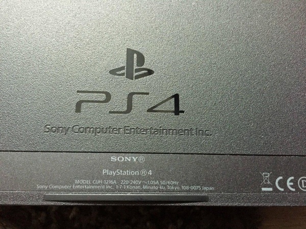 Il nuovo modello da 500GB di PS4 e arrivato in Europa