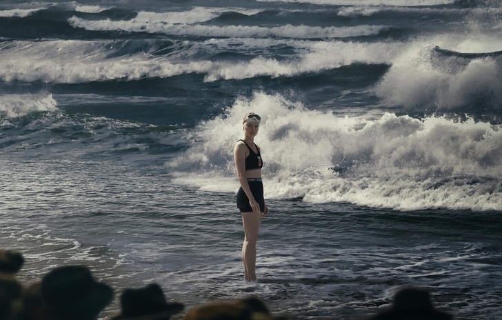 La ragazza del mare Daisy Ridley in un film biografico prevedibile ma ben confezionato