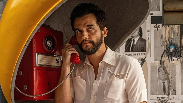 Secret Agent A Masterful Political Thriller That Delves into the Past