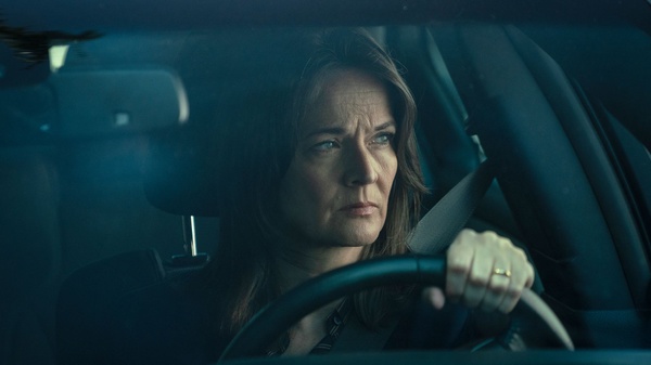 Rabbit Hole: Kiefer Sutherland e il potere dell