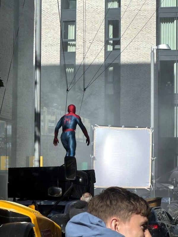 Spider-Man a Londra e il collegamento con Avengers Doomsday