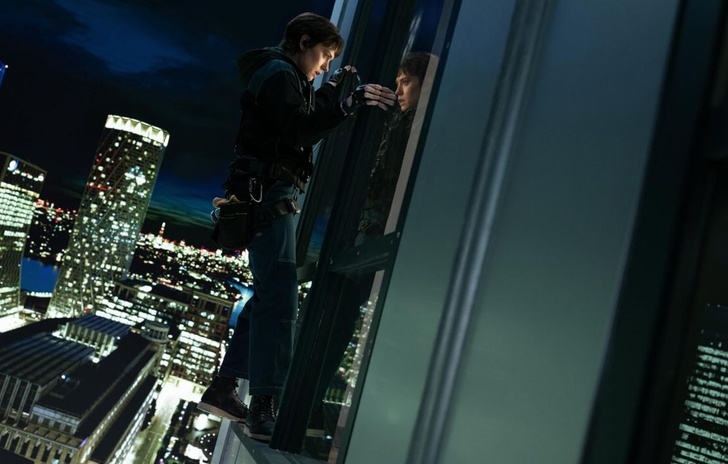 Cleaner  Daisy Ridley nel trailer del film in stile Die Hard