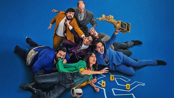 Ogni maledetto fantacalcio, lo sport diventa un'ossessione in una commedia sbilenca