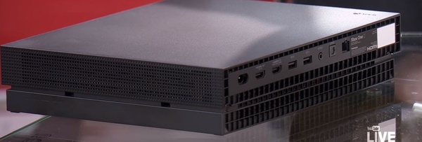 [E3 2017] Major Nelson mostra nel dettaglio la Xbox One X