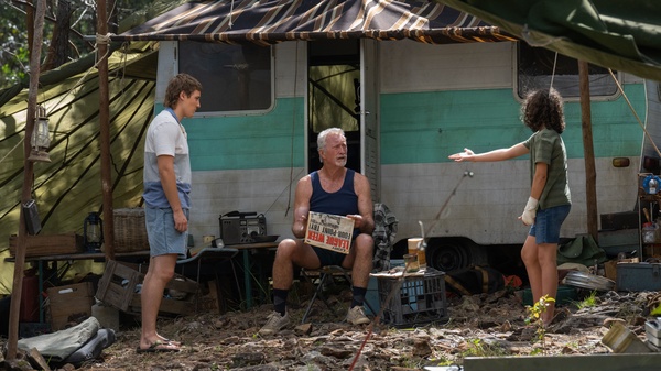 Ragazzo divora universo: trama, tematiche e recensione della miniserie Netflix