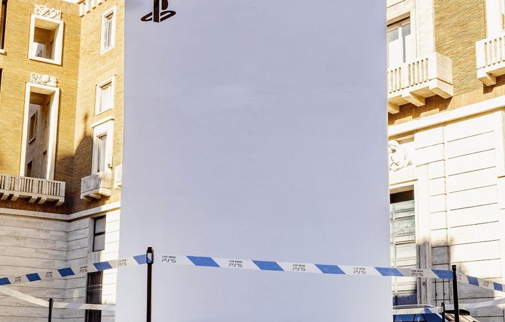 PlayStation giganti in giro per il mondo