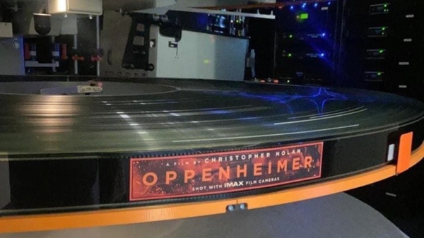 Oppenheimer - Quanto e lunga la pellicola IMAX e quanto pesa