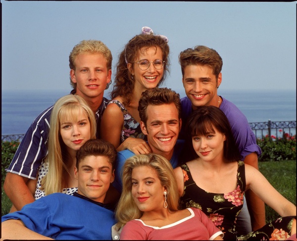 BEVERLY HILLS, 90210 - Dal 3 aprile su Sky e NOW il teen drama per eccellenza