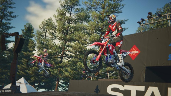 Monster Energy Supercross 25, la nuova frontiera delle moto da cross di Milestone – Recensione PS5