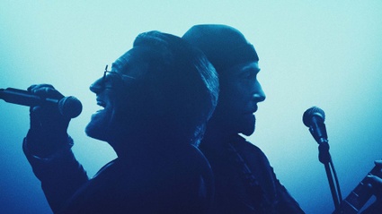 Bono & The Edge: A Sort of Homecoming arriva su Disney+: il documentario con David Letterman che racconta gli U2 e Dublino