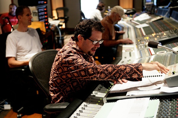 Micheal Giacchino sara il compositore delle musiche nel sequel di Jurassic World