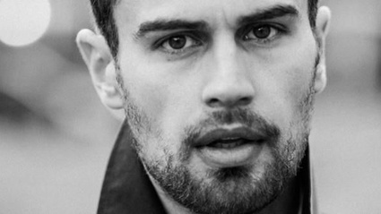 E' Theo James il nuovo 007?